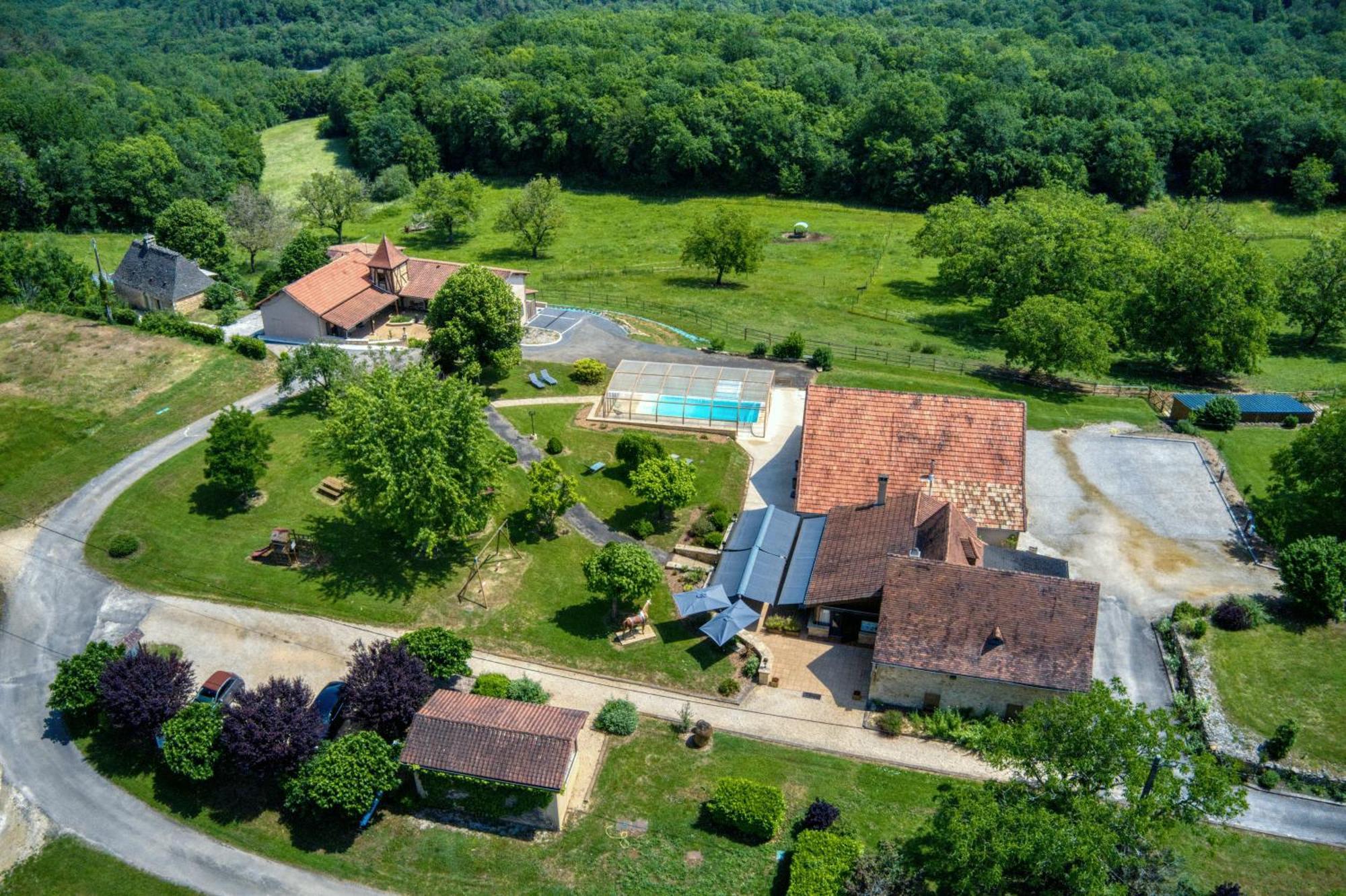 Domaine De La Rhonie Hotel Meyrals Екстериор снимка