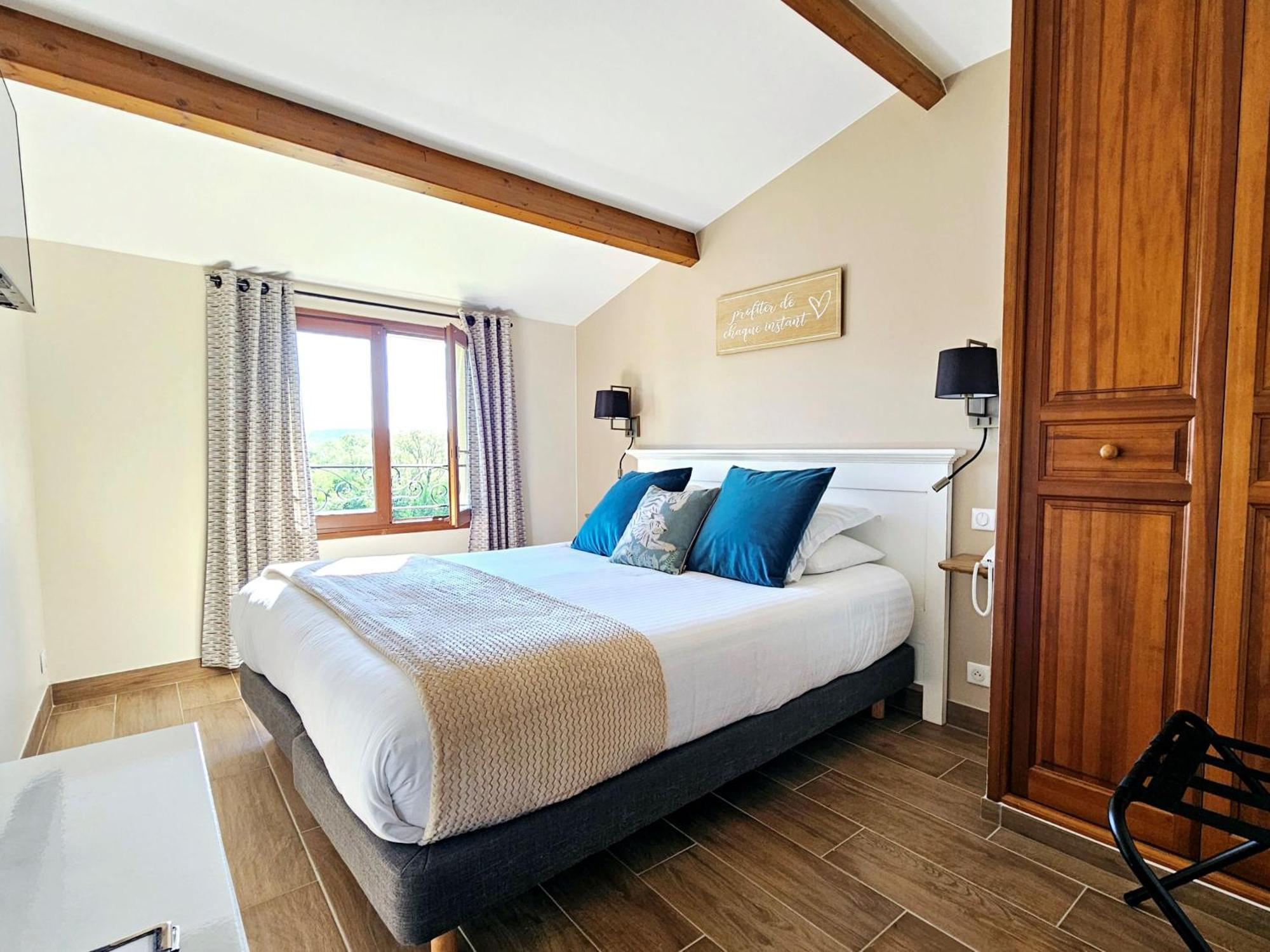 Domaine De La Rhonie Hotel Meyrals Екстериор снимка