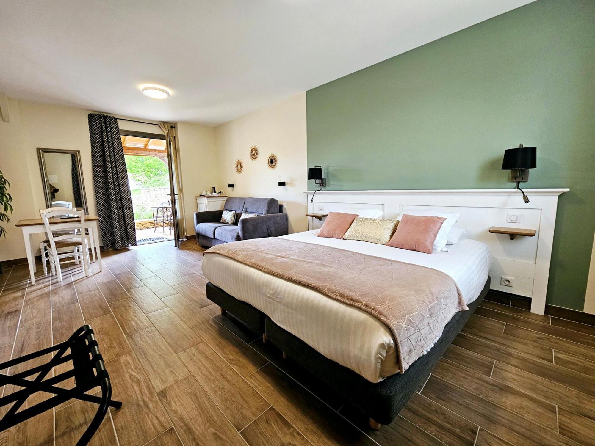 Domaine De La Rhonie Hotel Meyrals Екстериор снимка
