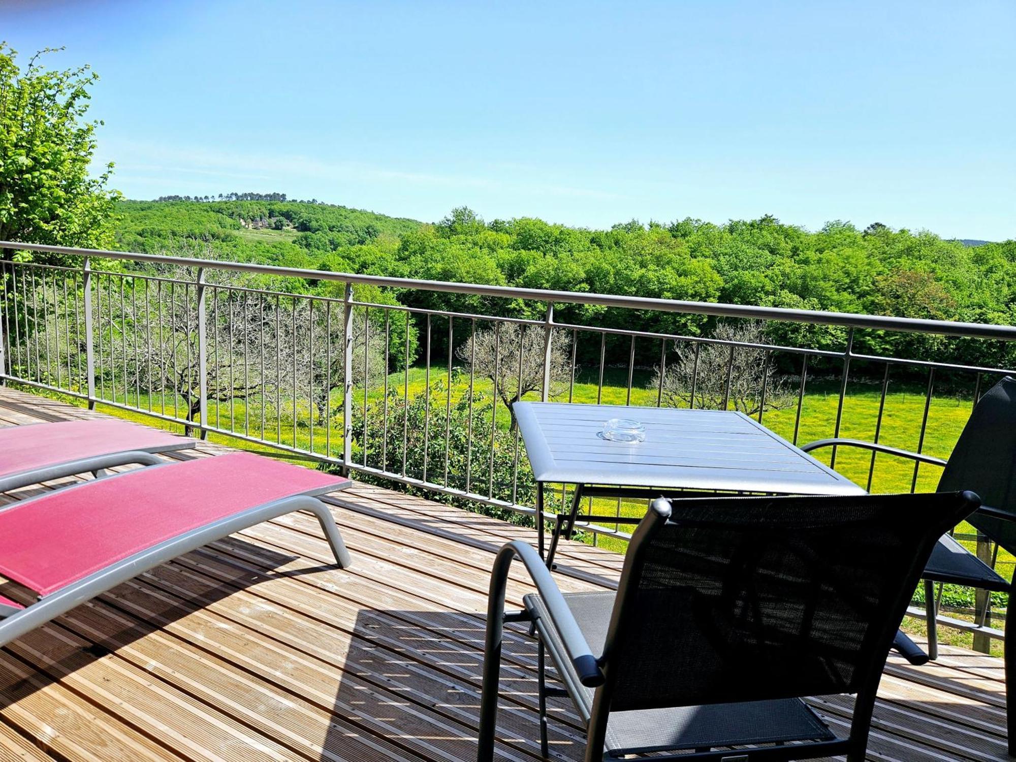 Domaine De La Rhonie Hotel Meyrals Екстериор снимка